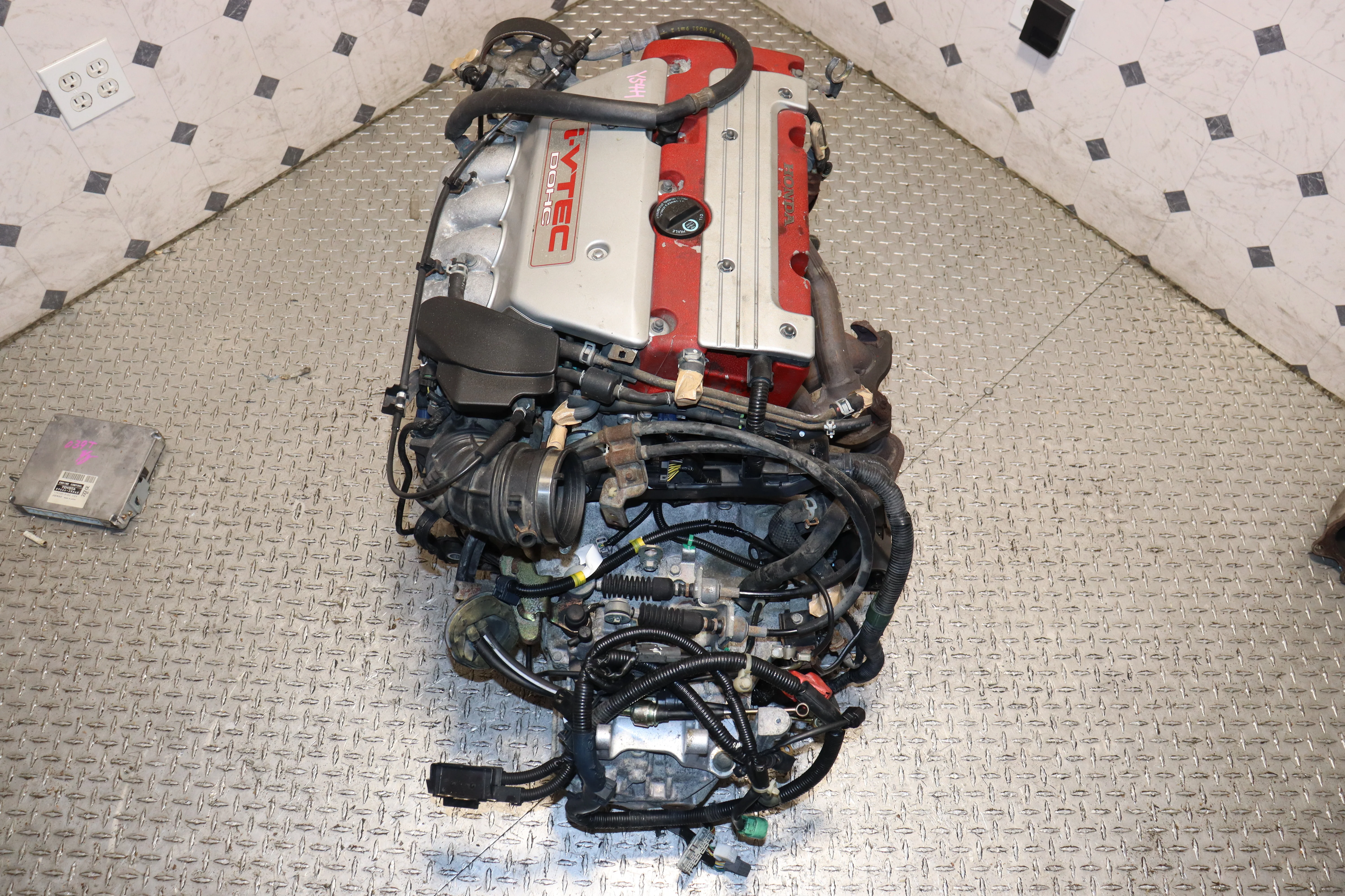 2002-2006 Honda Integra RSX DC5 K20A Type R JDM Engine With 6 Speed Manual LSD Transmission - Image 10