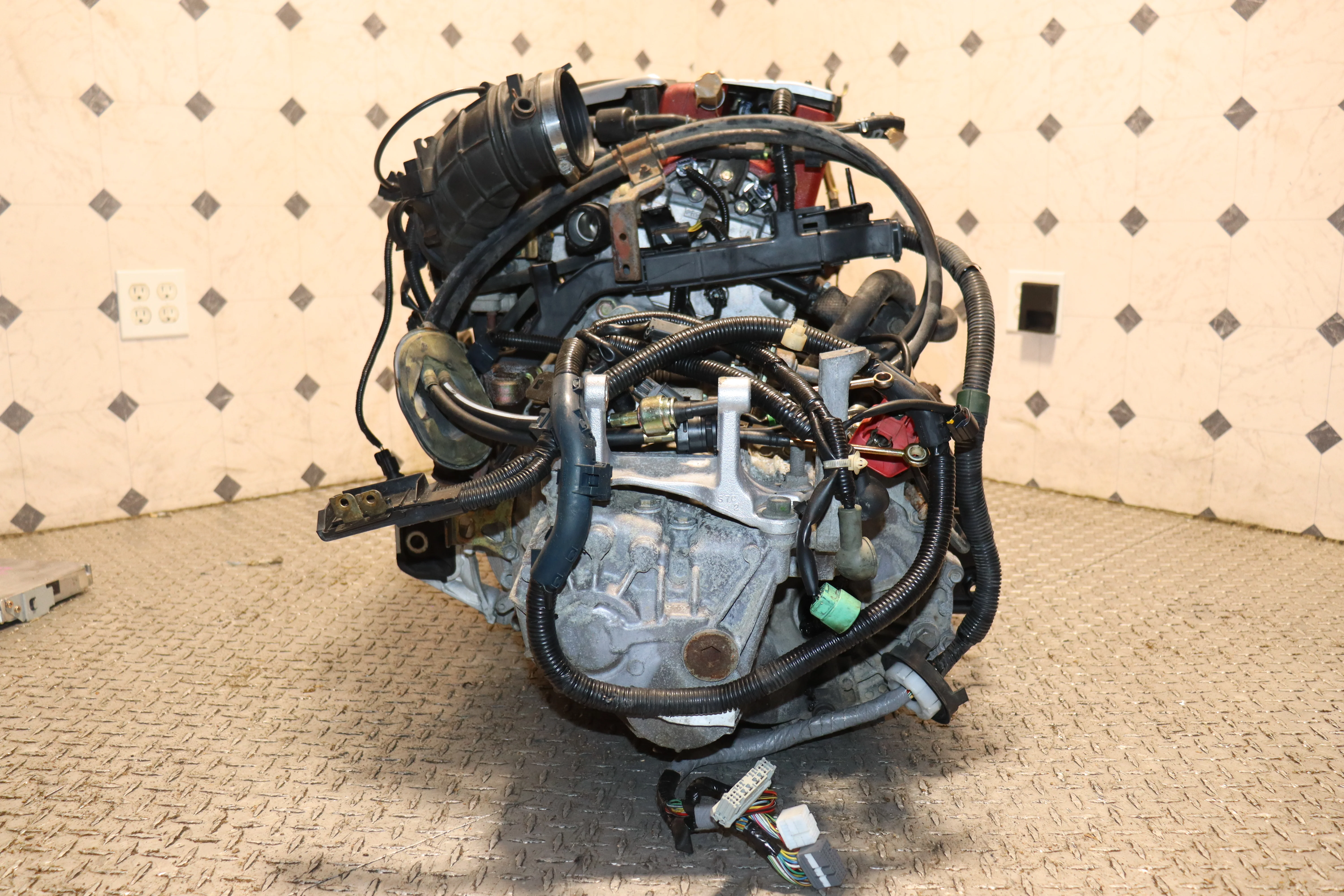 2002-2006 Honda Integra RSX DC5 K20A Type R JDM Engine With 6 Speed Manual LSD Transmission - Image 12