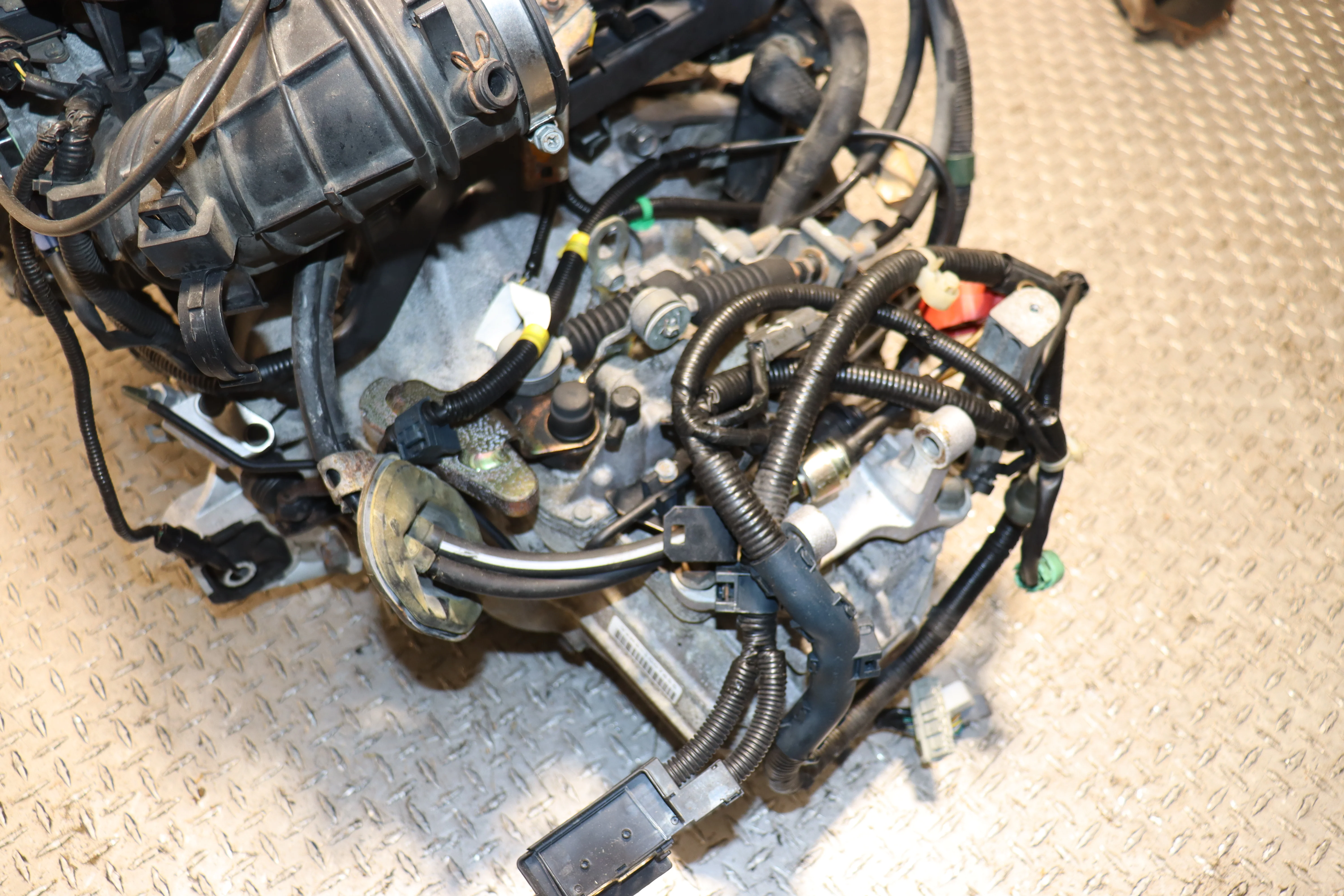 2002-2006 Honda Integra RSX DC5 K20A Type R JDM Engine With 6 Speed Manual LSD Transmission - Image 13