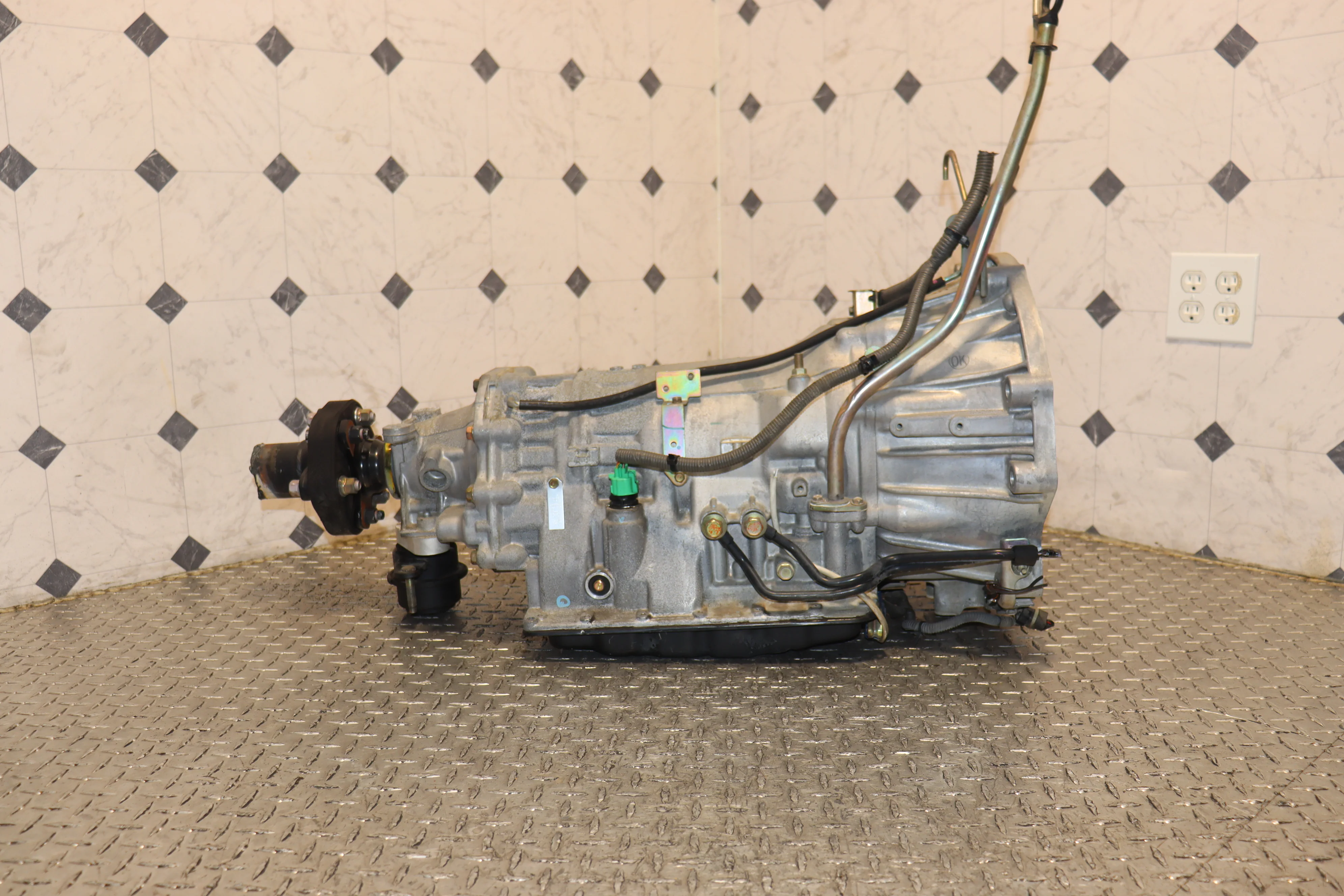 2006-2010 Infiniti M45 VK45DE 4.5L V8 1 Plug RWD Automatic Transmission VK45 - Image 6