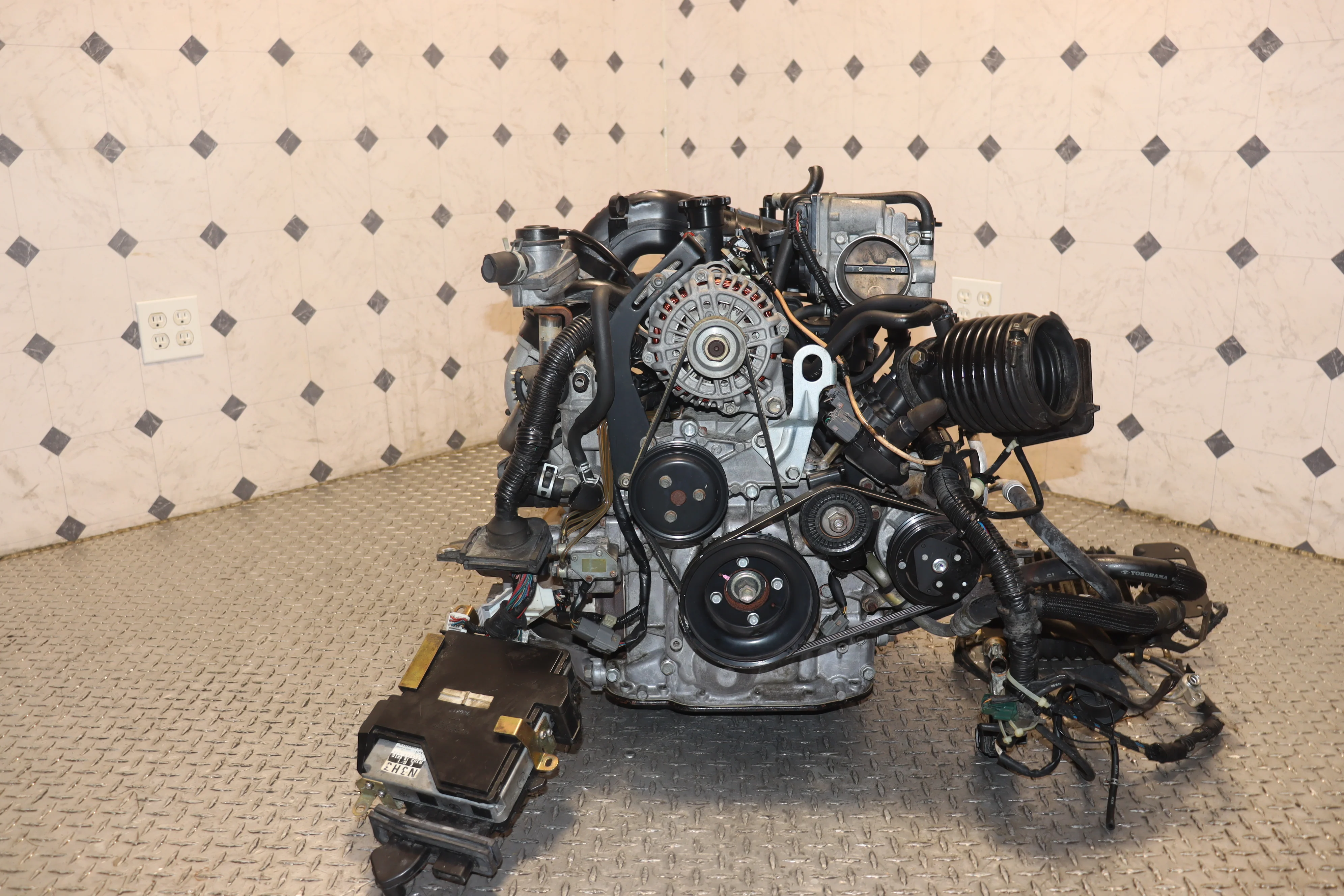 2004-2008 Mazda RX-8 13B-MSP Renesis JDM Rotary Engine & 6 Speed Manual Transmission - Image 6