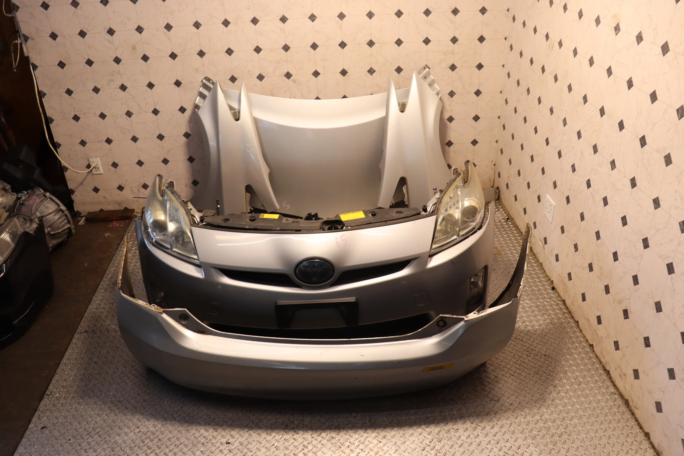 JDM 10-15 TOYOTA PRIUS HYBRID NOSECUT REPLACEMENT W/HOOD & FENDERS (Silver) - Image 3