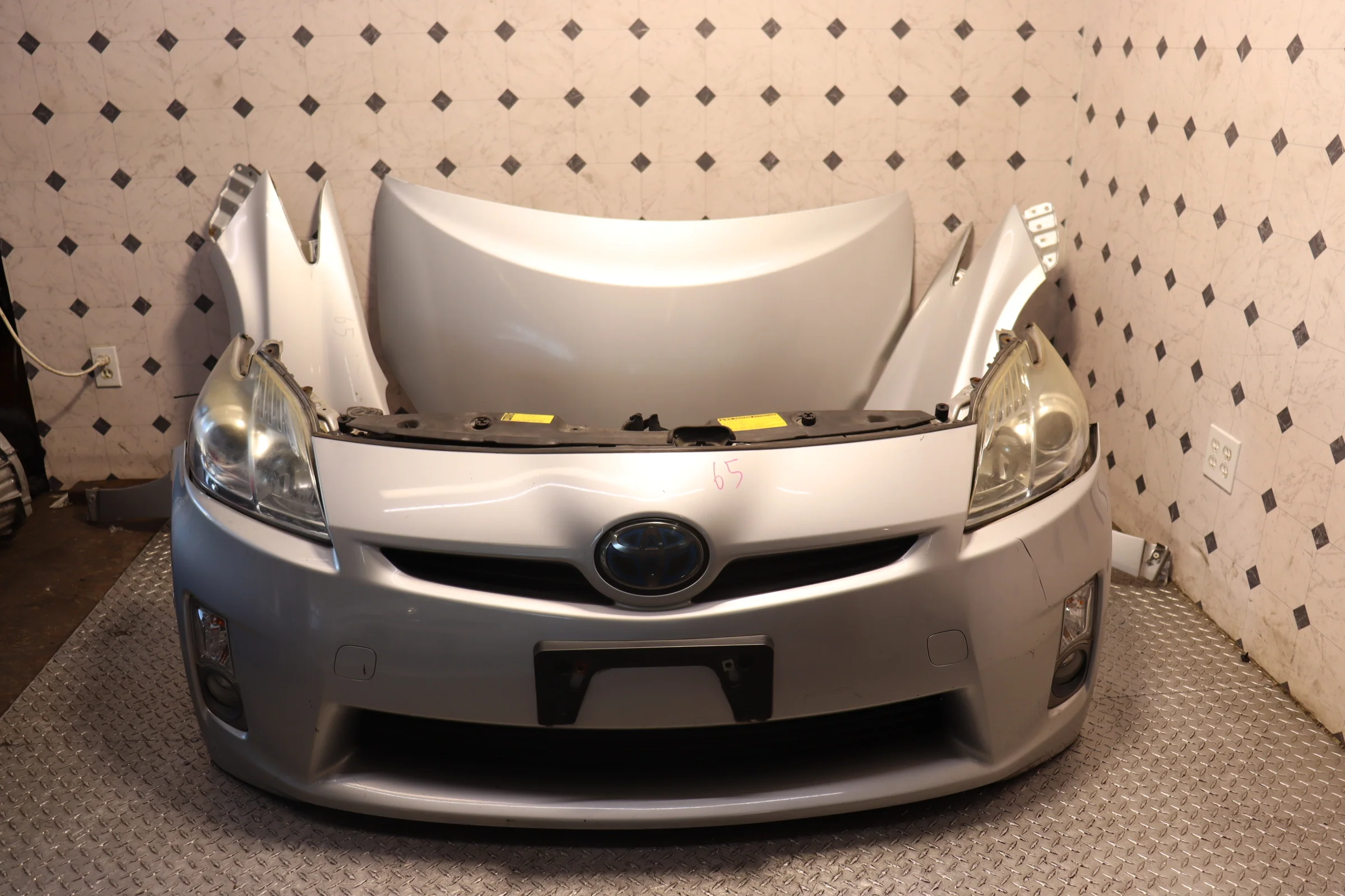 JDM 10-15 TOYOTA PRIUS HYBRID NOSECUT REPLACEMENT W/HOOD & FENDERS (Silver) - Image 6