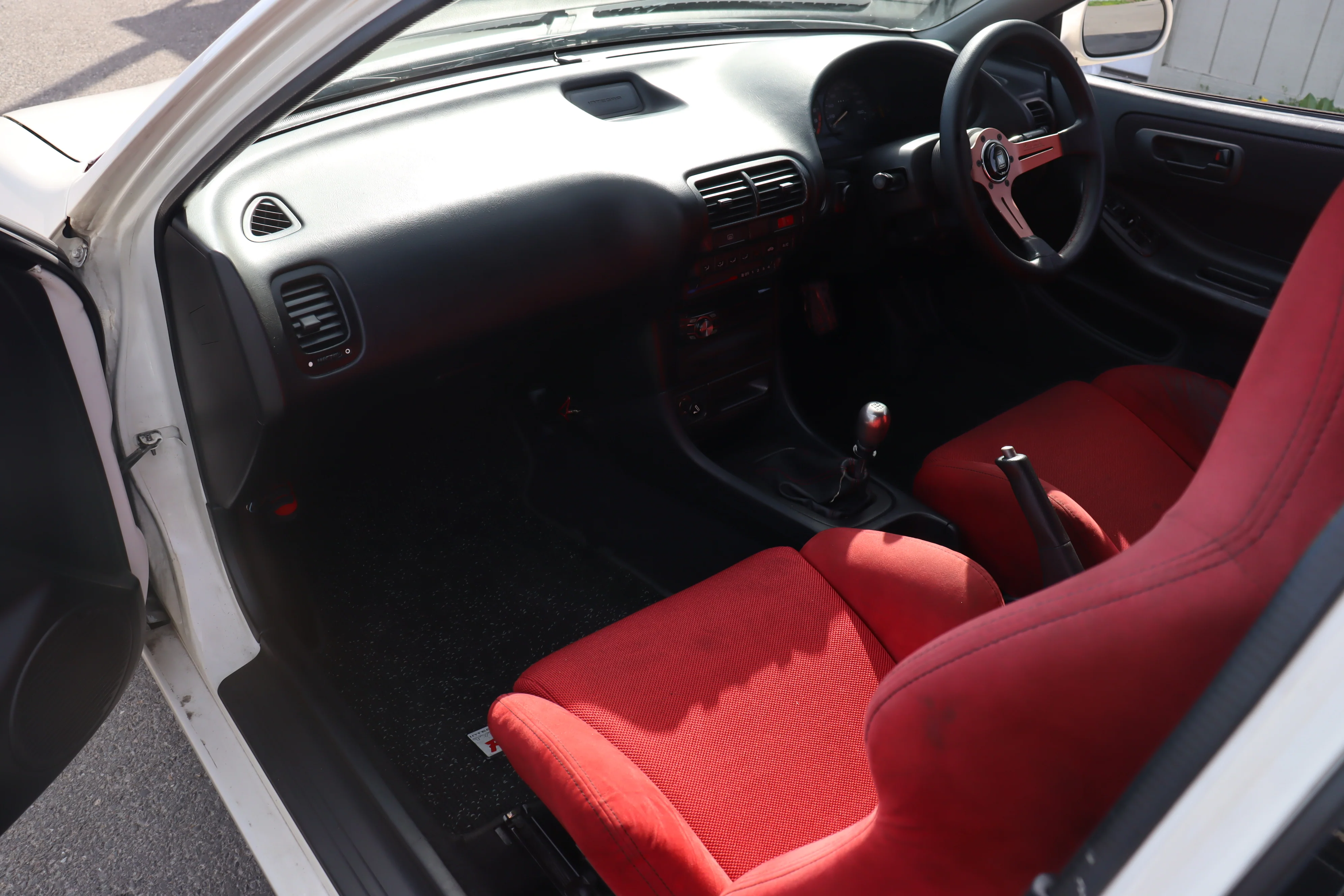 JDM 1998 HONDA ACURA INTEGRA TYPE R B18C - Image 34