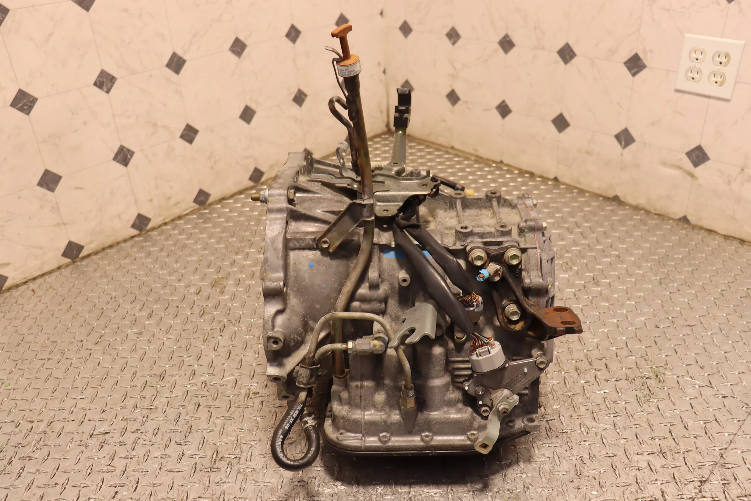 2003-2006 Scion XB Automatic JDM Transmission 1.5L 1NZ - Image 5