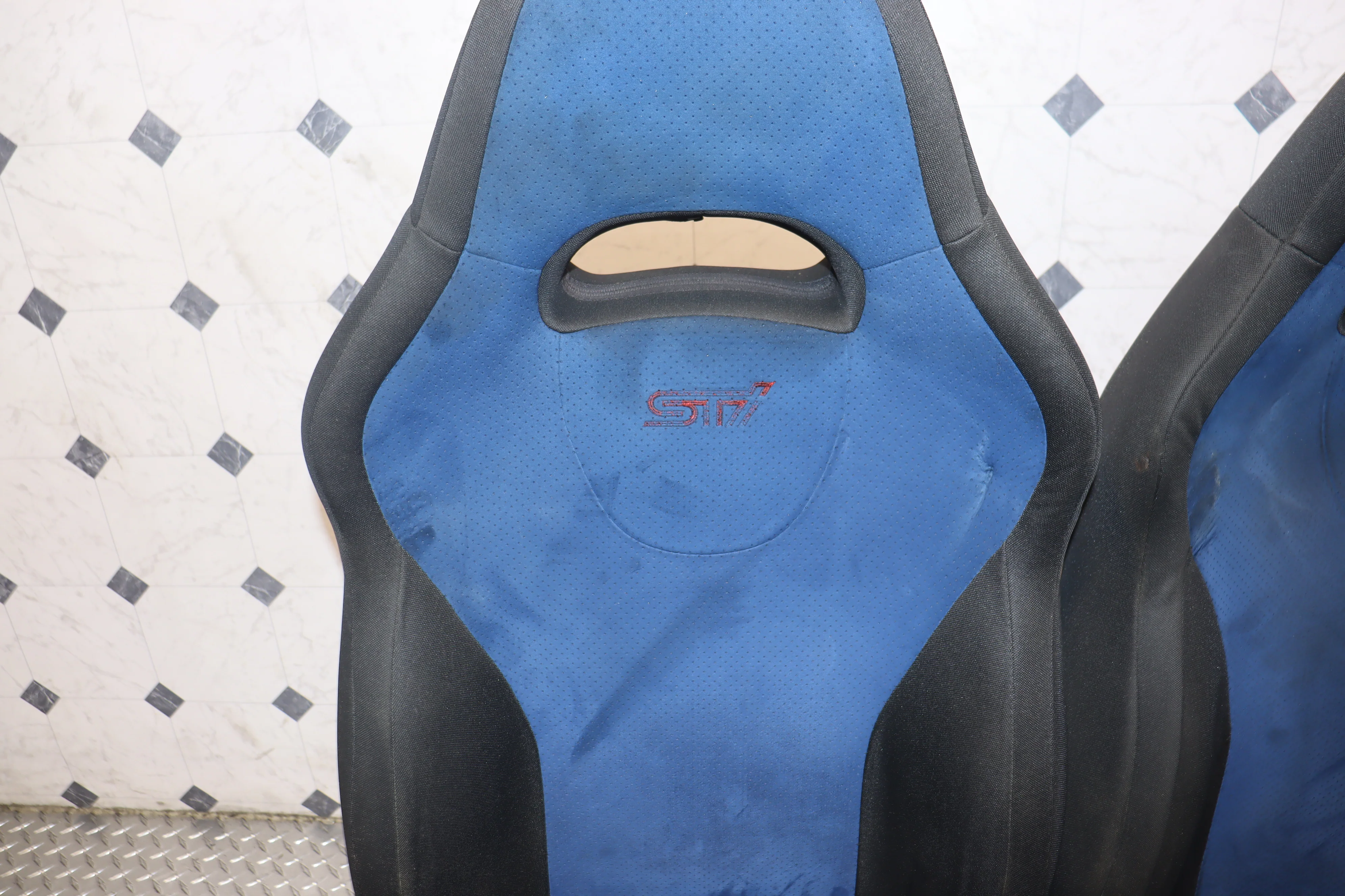 JDM 2002 - 2007 SUBARU IMPREZA WRX STI GDB COMPLETE BLUE FRONT AND REAR SEATS - Image 10