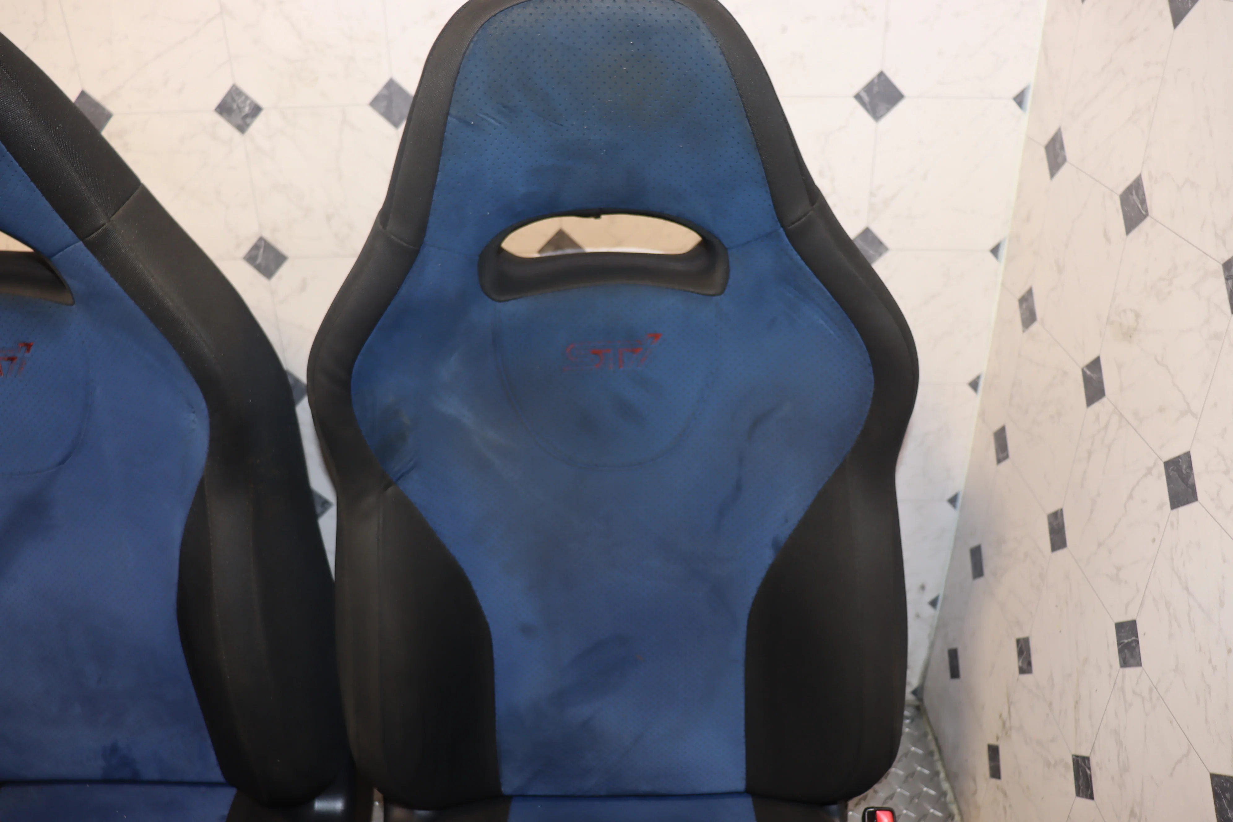 JDM 2002 - 2007 SUBARU IMPREZA WRX STI GDB COMPLETE BLUE FRONT AND REAR SEATS - Image 12