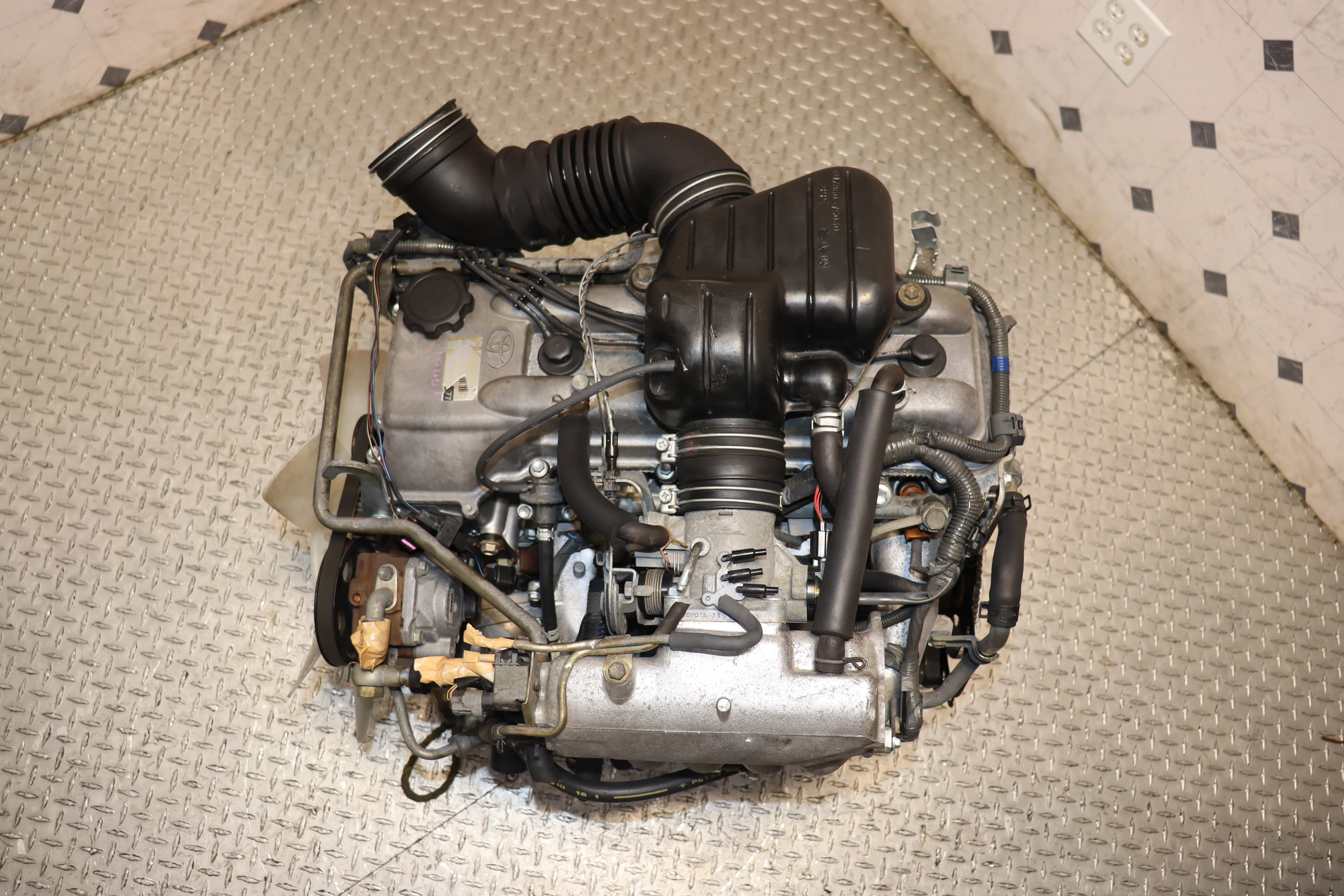 JDM 3RZ-FE 1995 1996 TOYOTA TACOMA 4RUNNER T100 2.7L DISTRIBUTOR TYPE ENGINE - Image 3