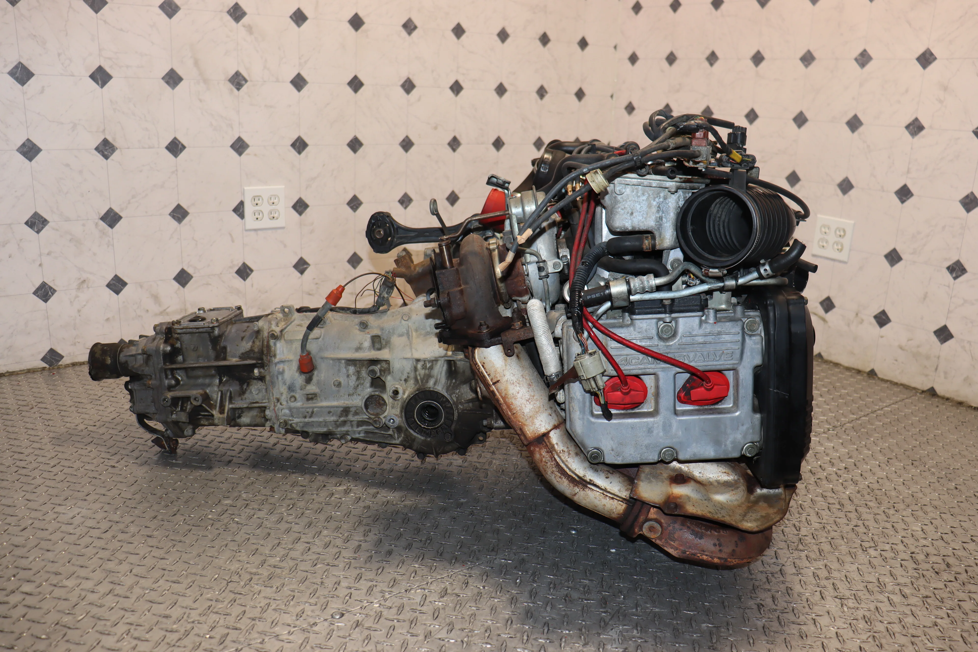 JDM EJ207 turbo engine with 5-speed manual transmission - Image 9