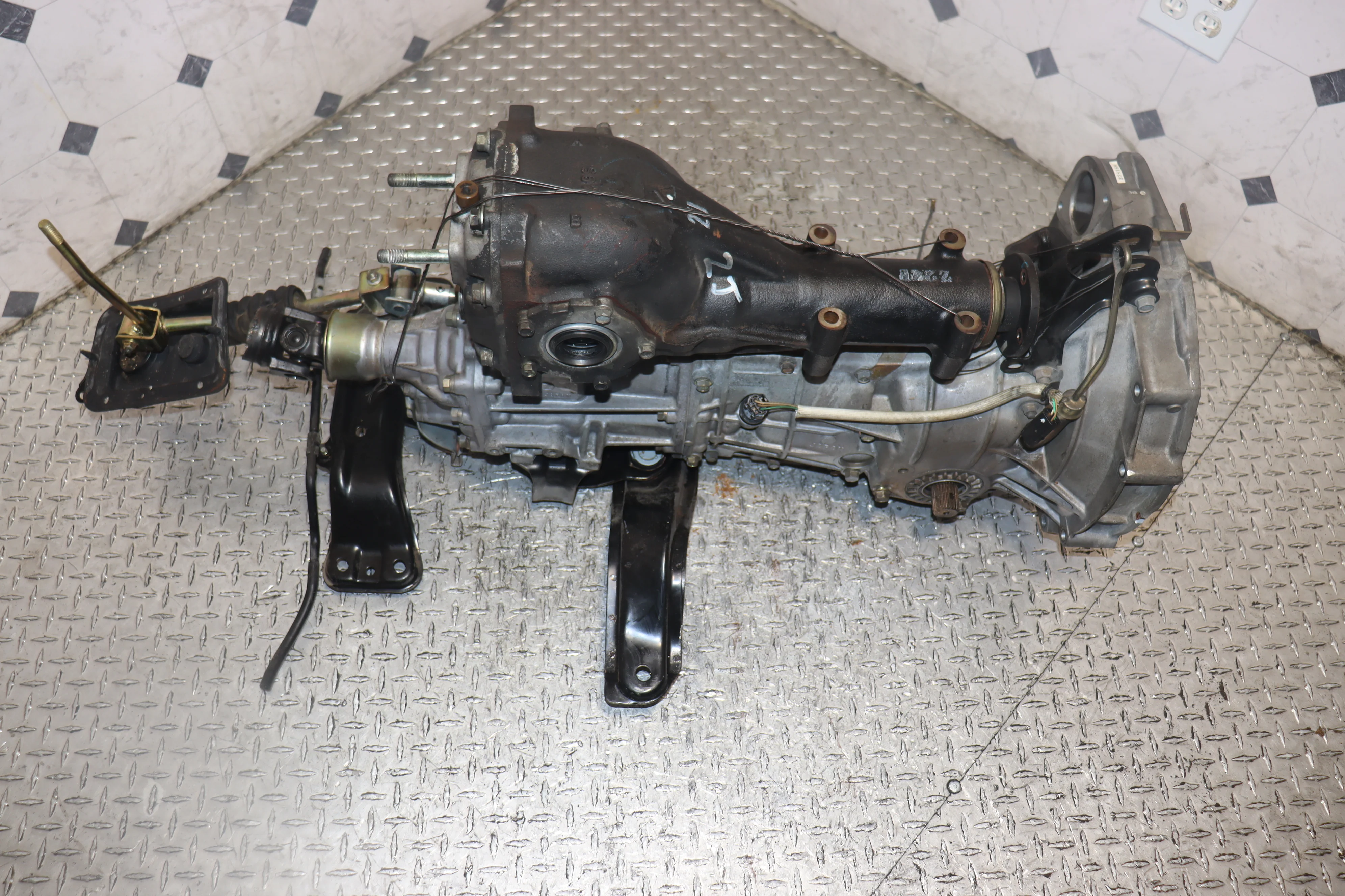 JDM 99-02 SUBARU IMPREZA WRX GC8 STI VERSION V TYPE-RA LIMITED EJ207& SPD MANUAL TRANSMISSION W/DIFF - Image 6