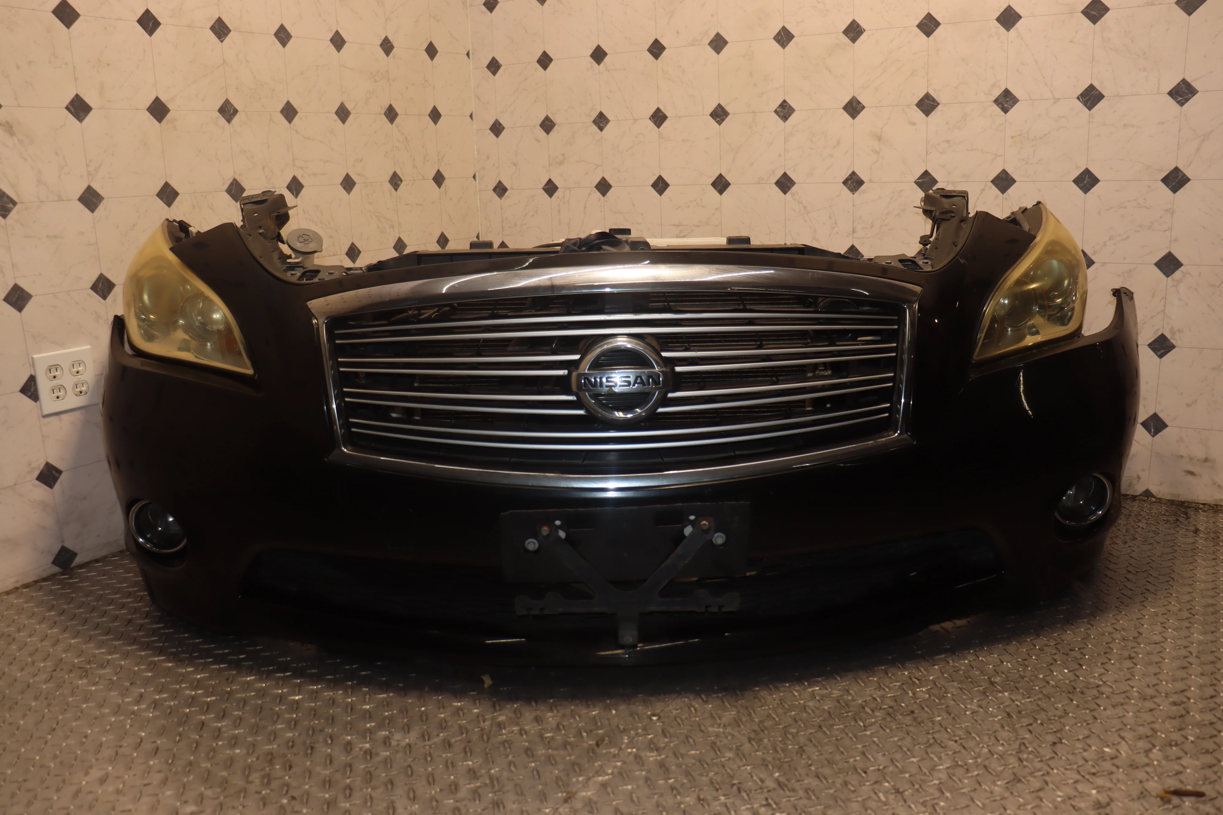 JDM NISSAN FUGA 370GT / 2010 - 2013 INFINITI M37 COMPLETE FRONT-END NOSE CUT CONVERSION - Image 5