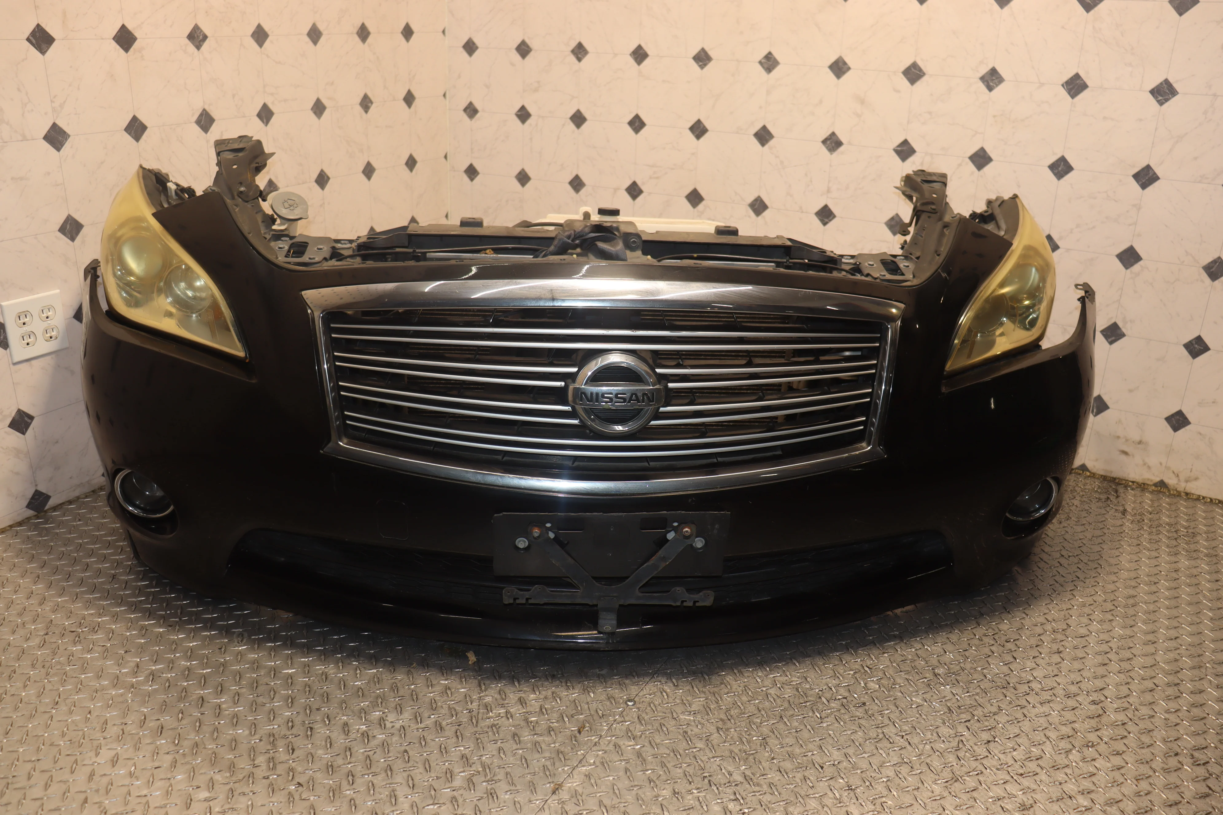 JDM NISSAN FUGA 370GT / 2010 - 2013 INFINITI M37 COMPLETE FRONT-END NOSE CUT CONVERSION - Image 7