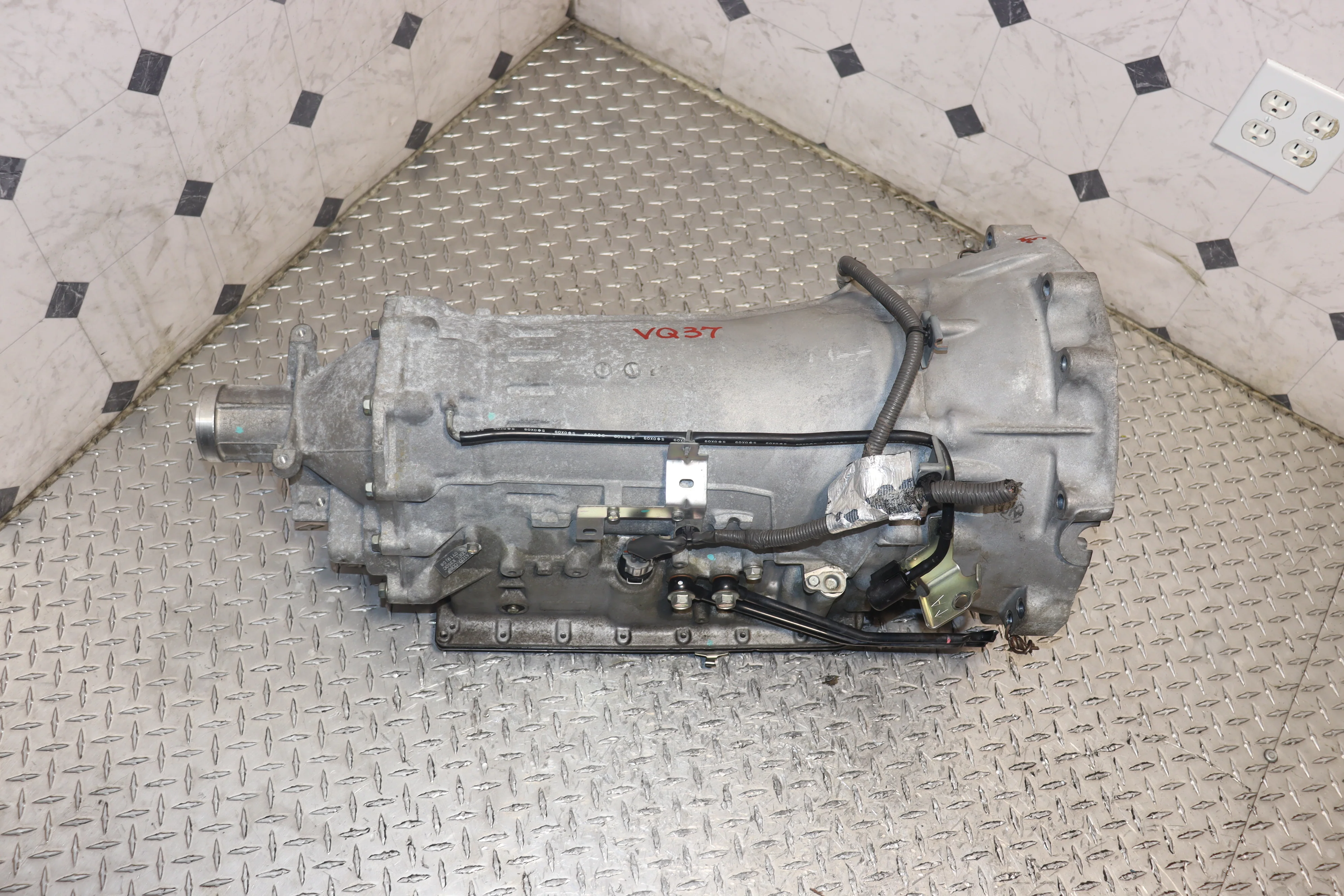 JDM VQ37 14 - 18 INFINITI Q70 / 14 - 15 Q50 / 14 - 15 Q60 / 08 - 13 G37 / 09 - 19 NISSAN 370Z AUTOMATIC 7 SPEED TRANSMISSION - Image 11