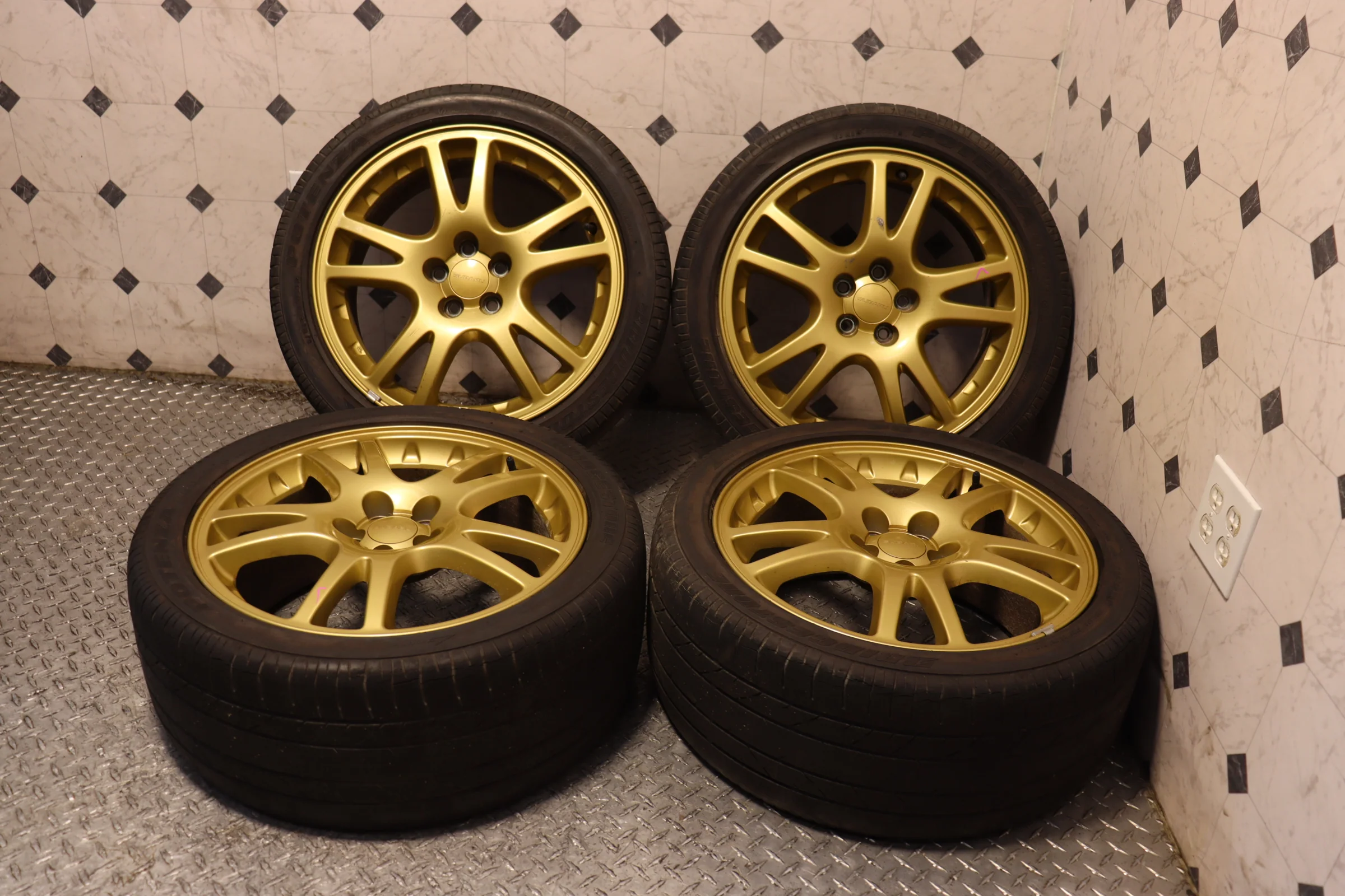 JDM Subaru WRX STI version 7 Gold Wheels - Image 3